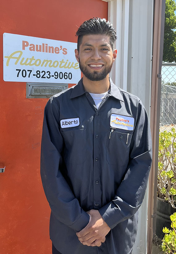 Alberto Martinez, Technician - Pauline's Automotive